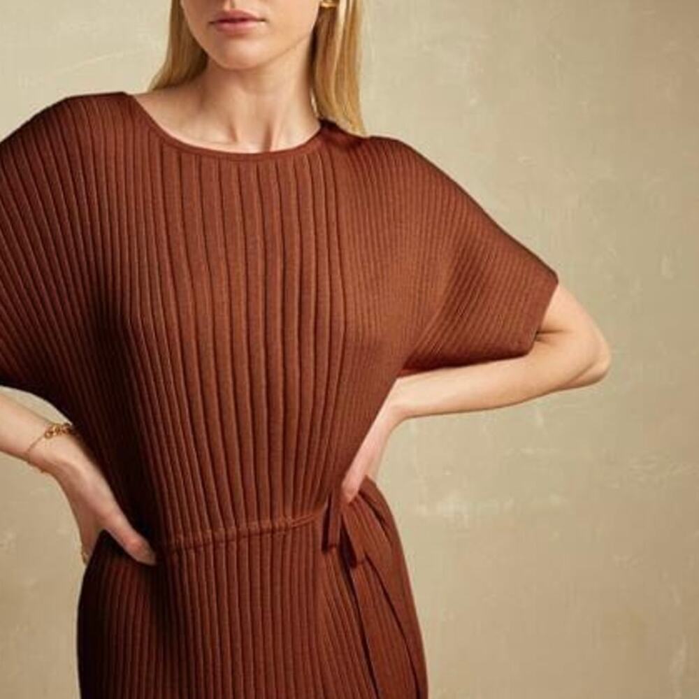 Midi Ribbed Knit Dress in Brown